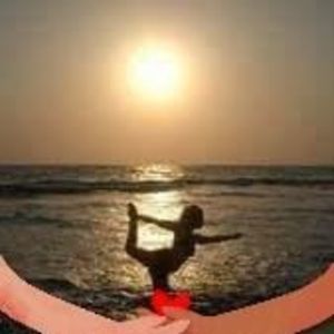 Meet your Posher, Larissa